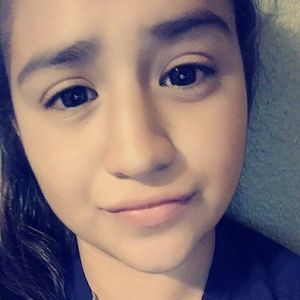 Meet your Posher, Perla